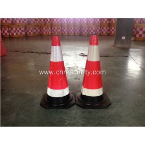 High quality rubber traffic cone road safety cone with reflective tape used on the crossing of road ways